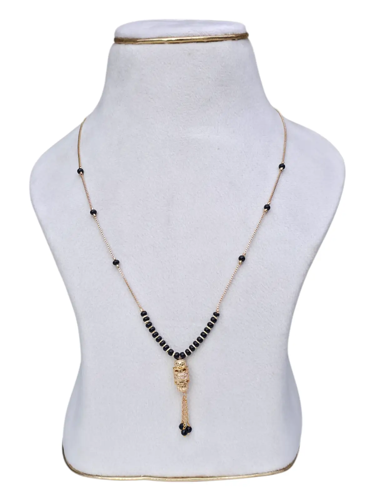 BLACK BEADS  75586