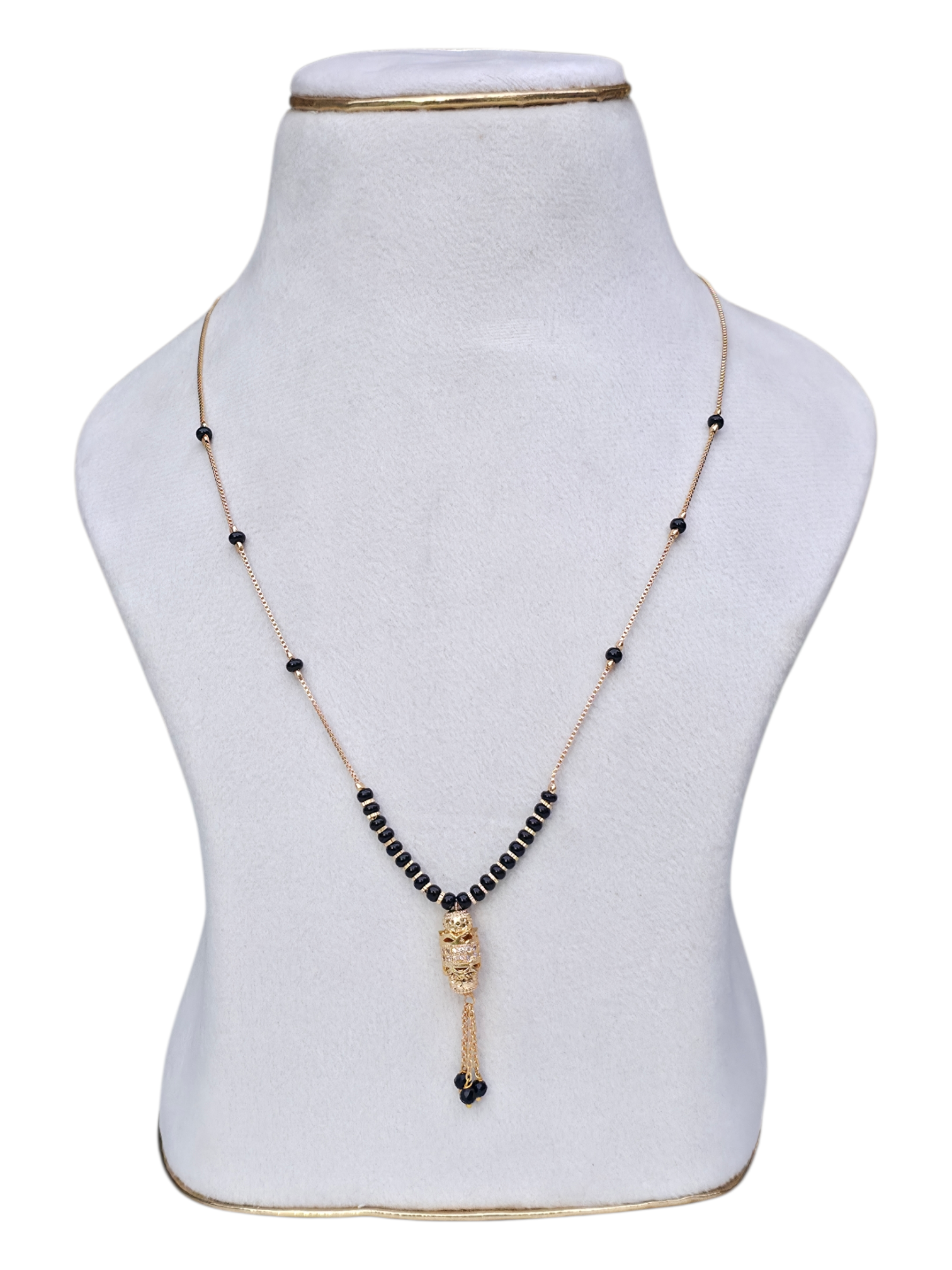 BLACK BEADS  75586
