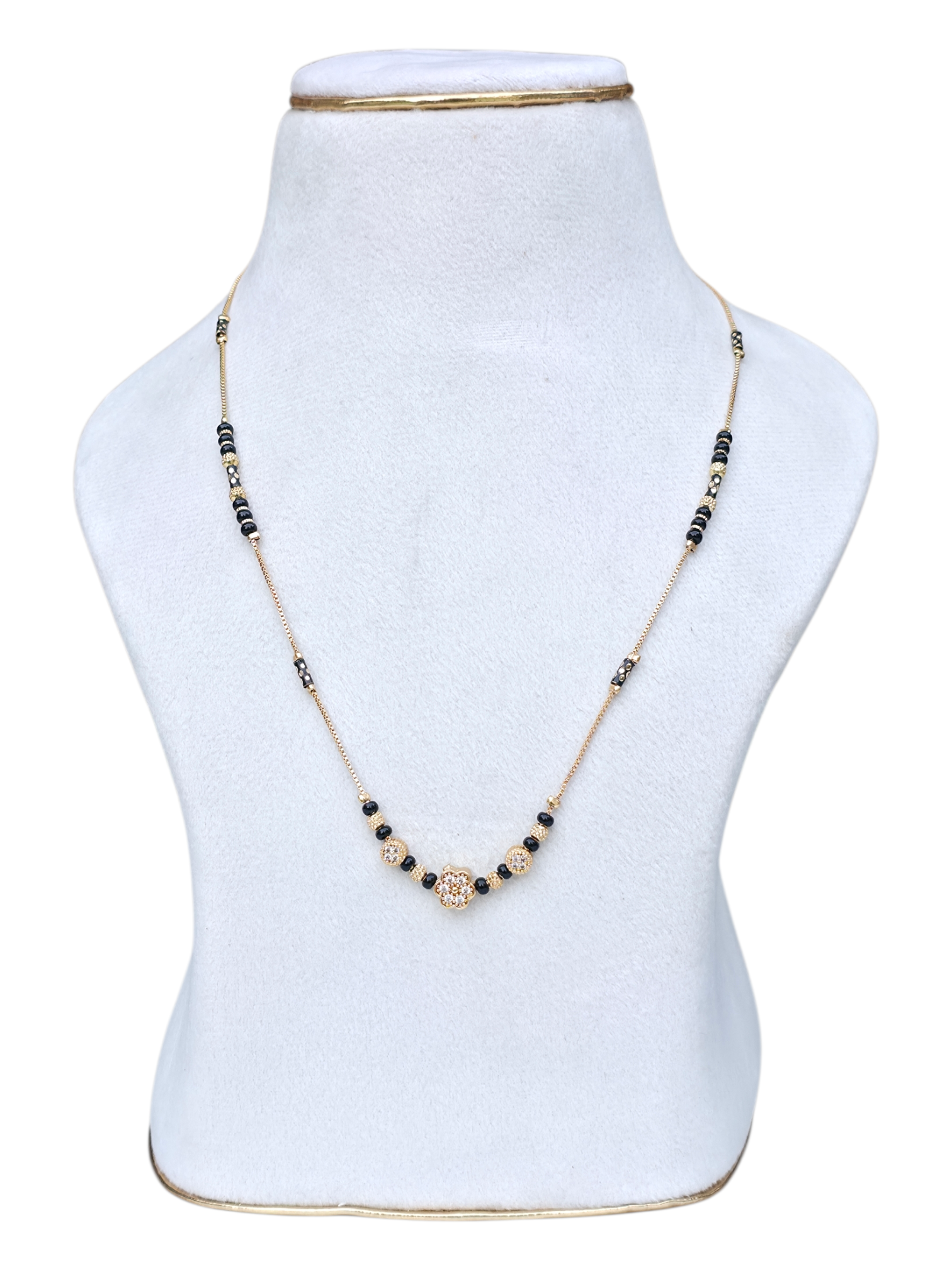BLACK BEADS  75621