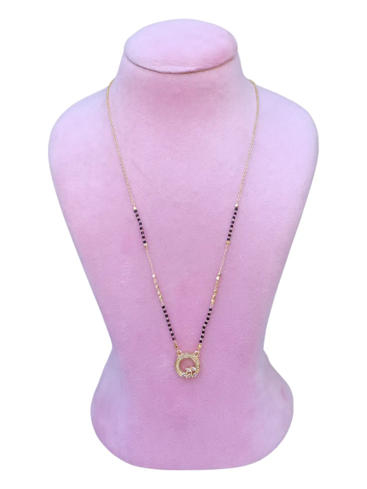 BLACK BEADS  75566