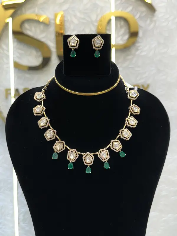 VICTORIAN SHORT 83351