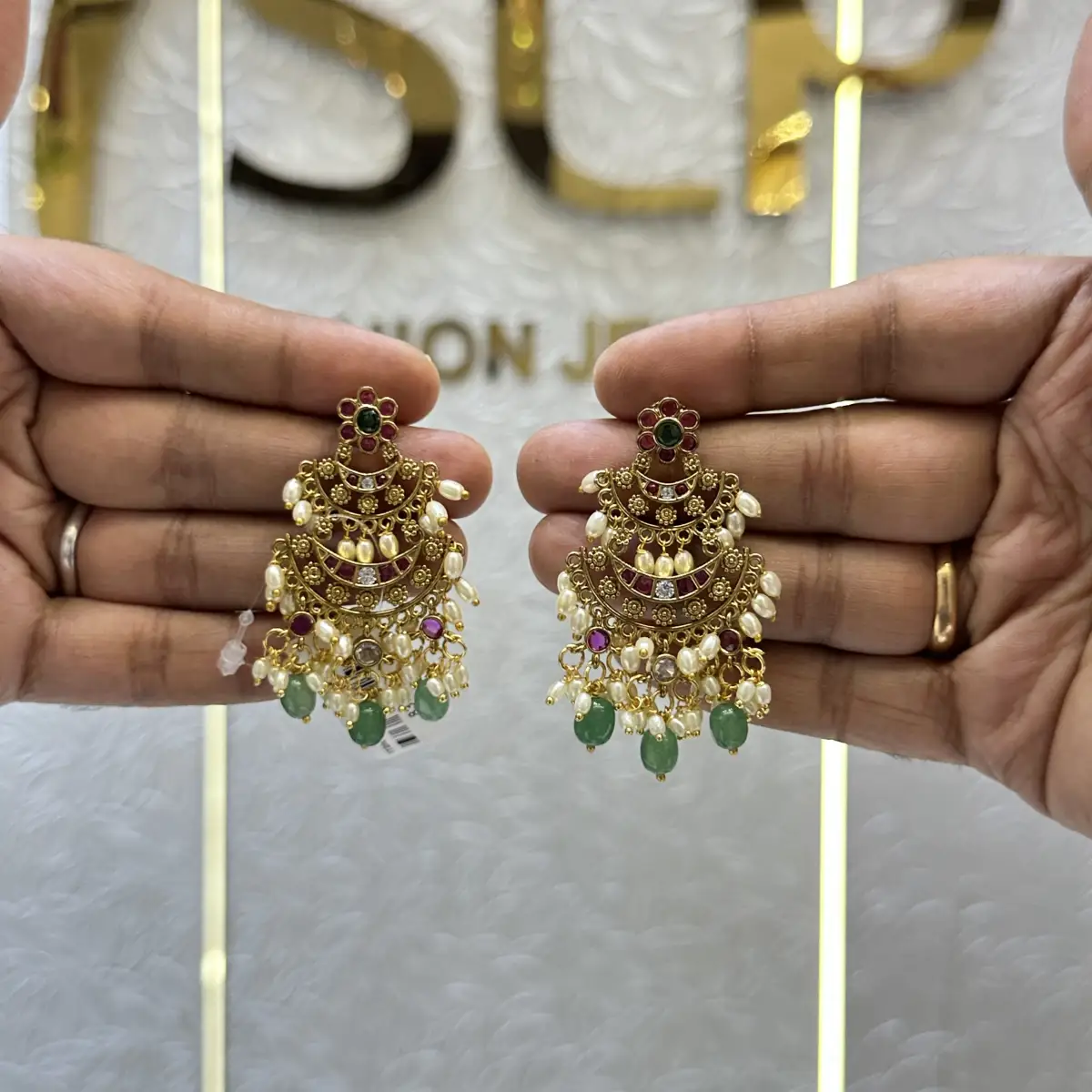 MATT EARRINGS 83728