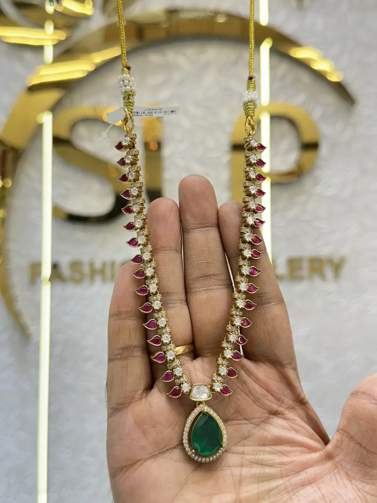 KUNDAN SHORT 83697