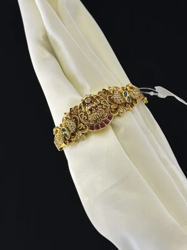L LADIES BRACELET 85307