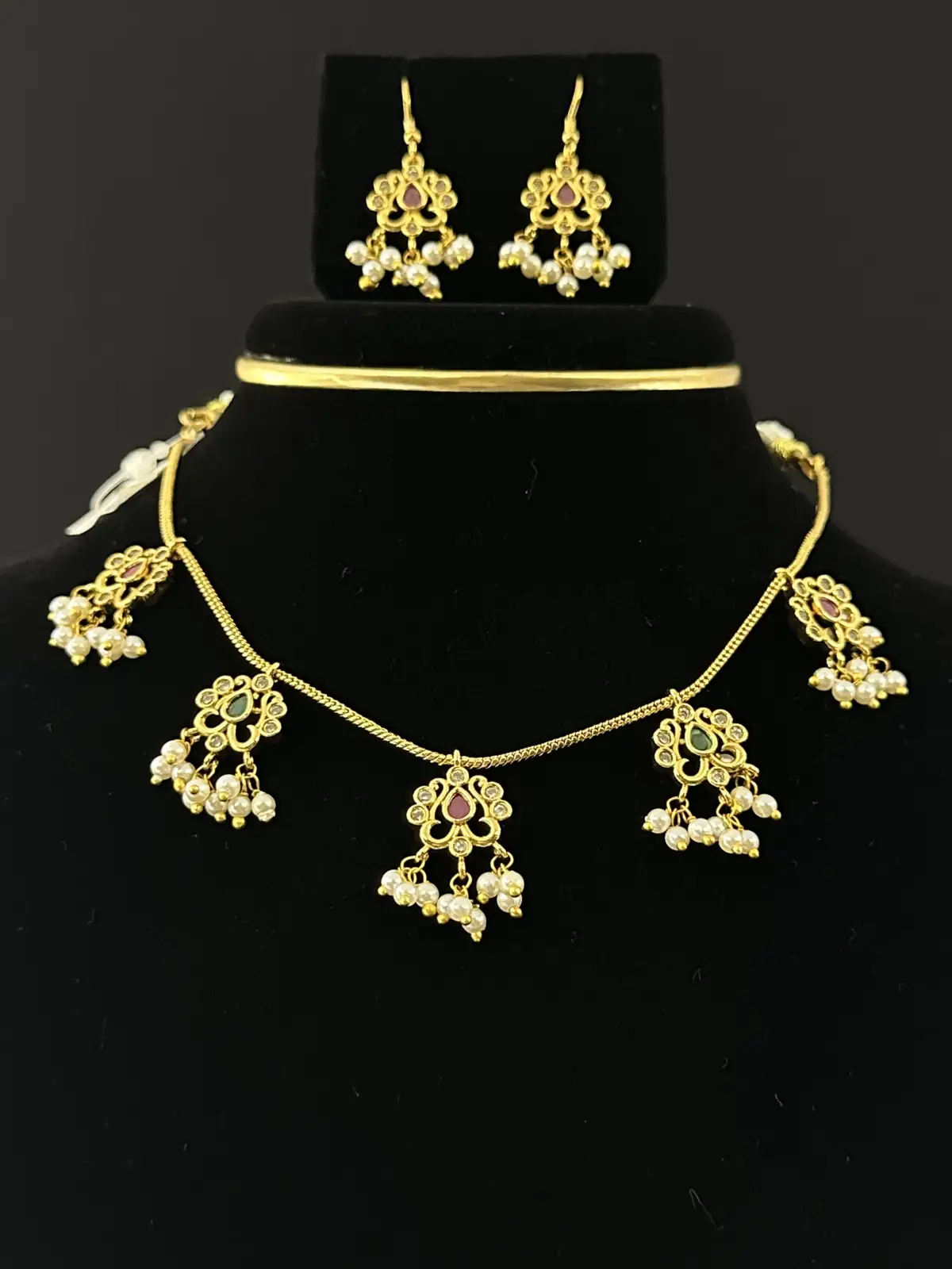 NECKLACES 85287