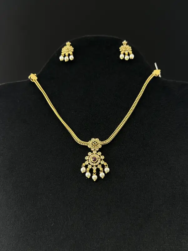 NECKLACES 85285