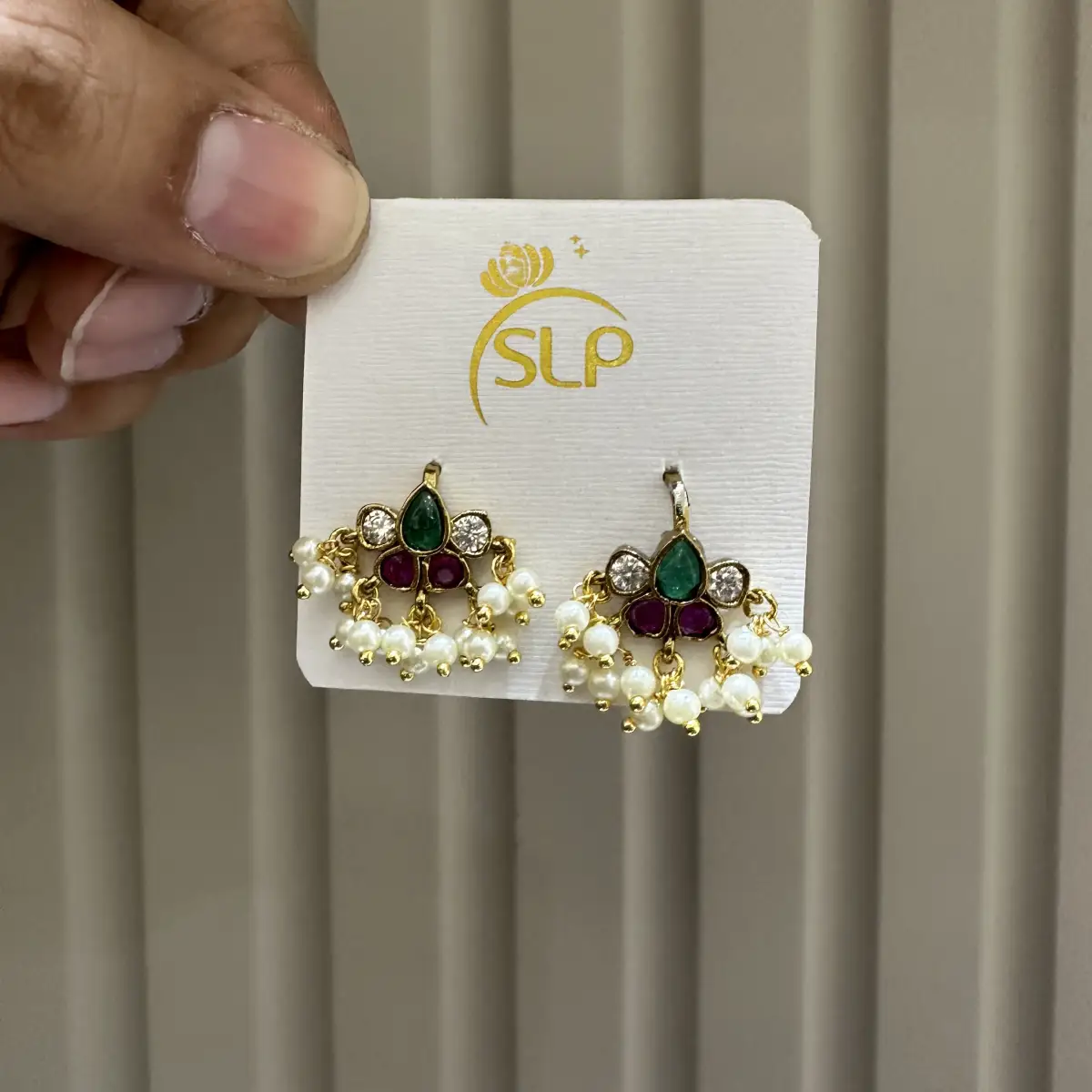 MATT EARRINGS 81024