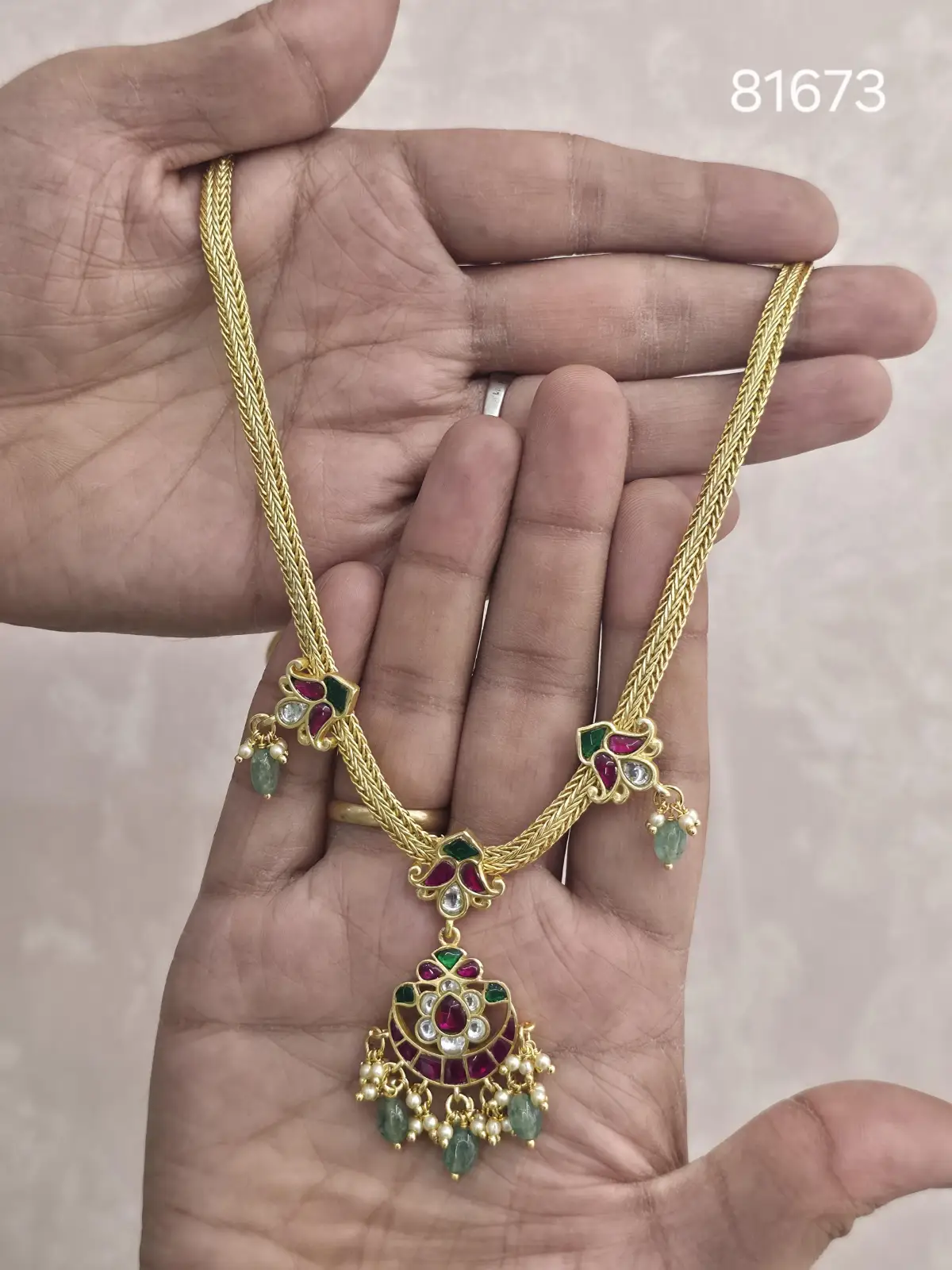 NECKLACE 81673