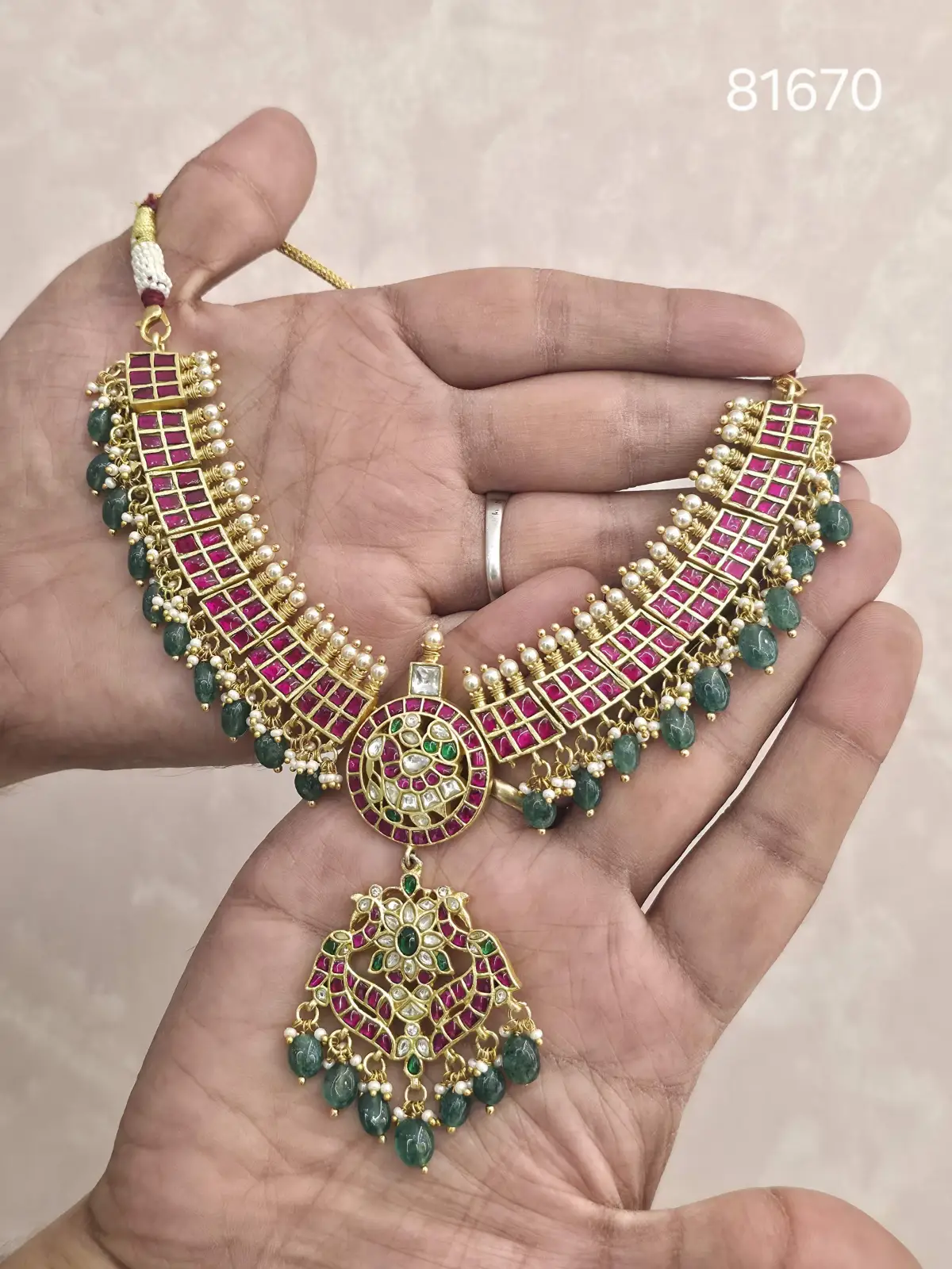 NECKLACE 81670