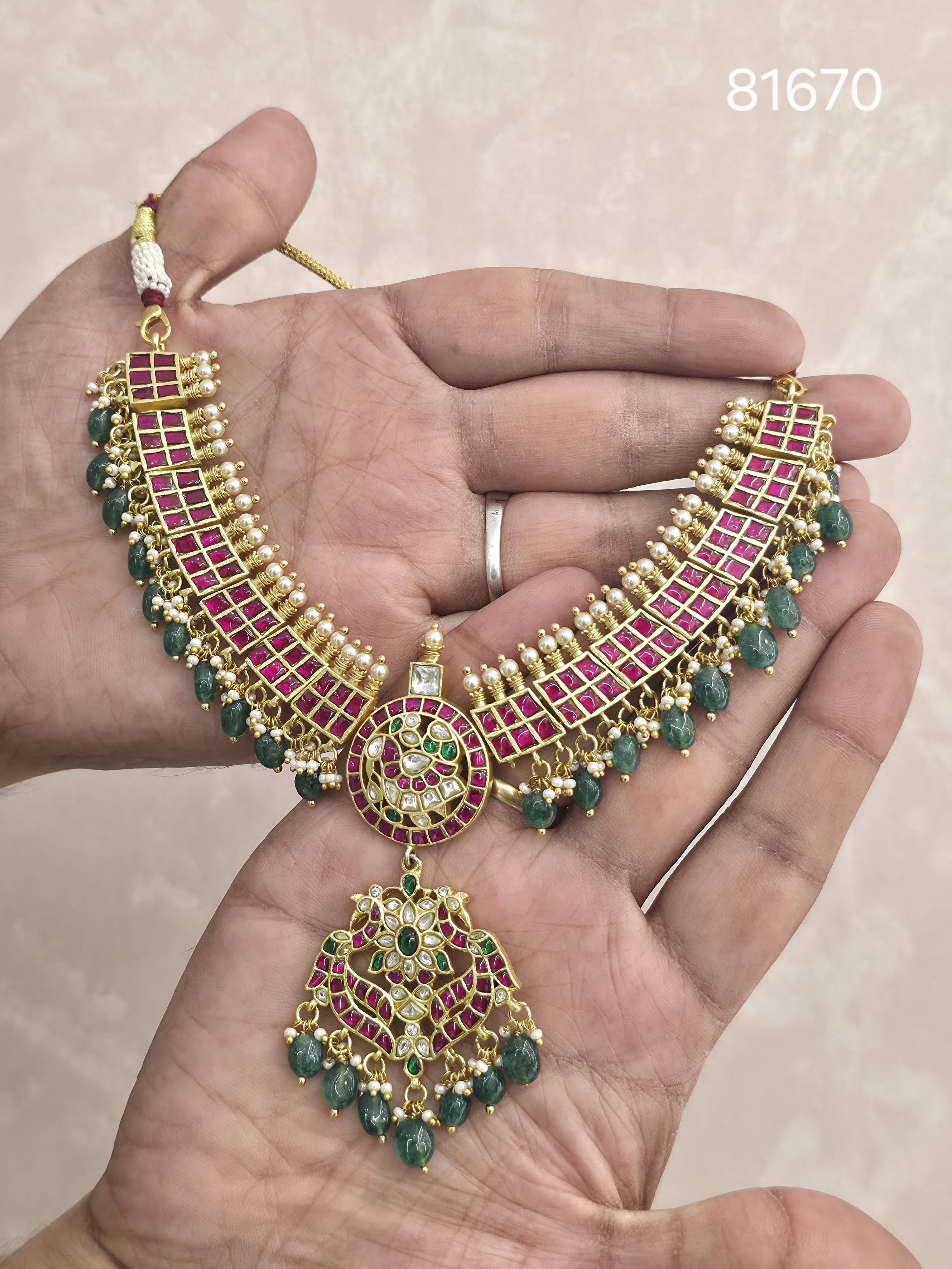 NECKLACE 81670