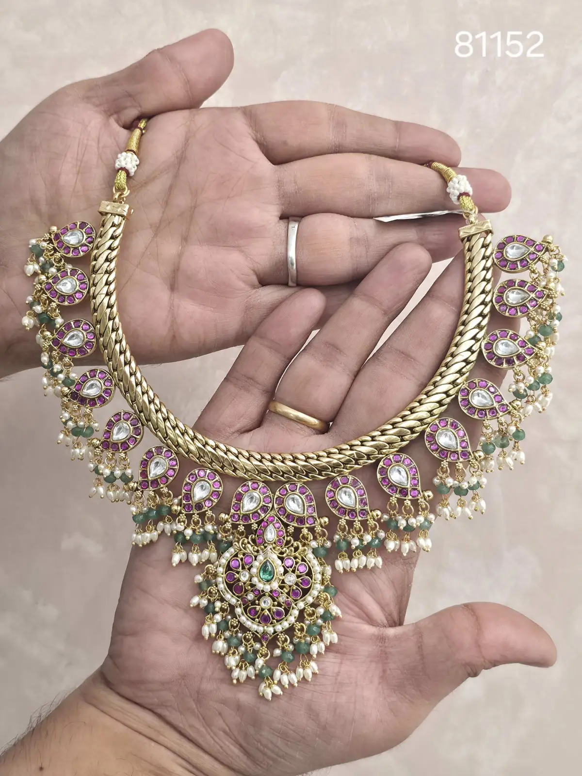NECKLACE 81152