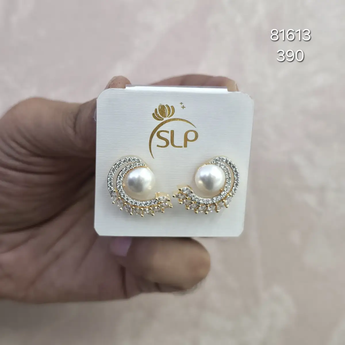 GJ EARRINGS 81613