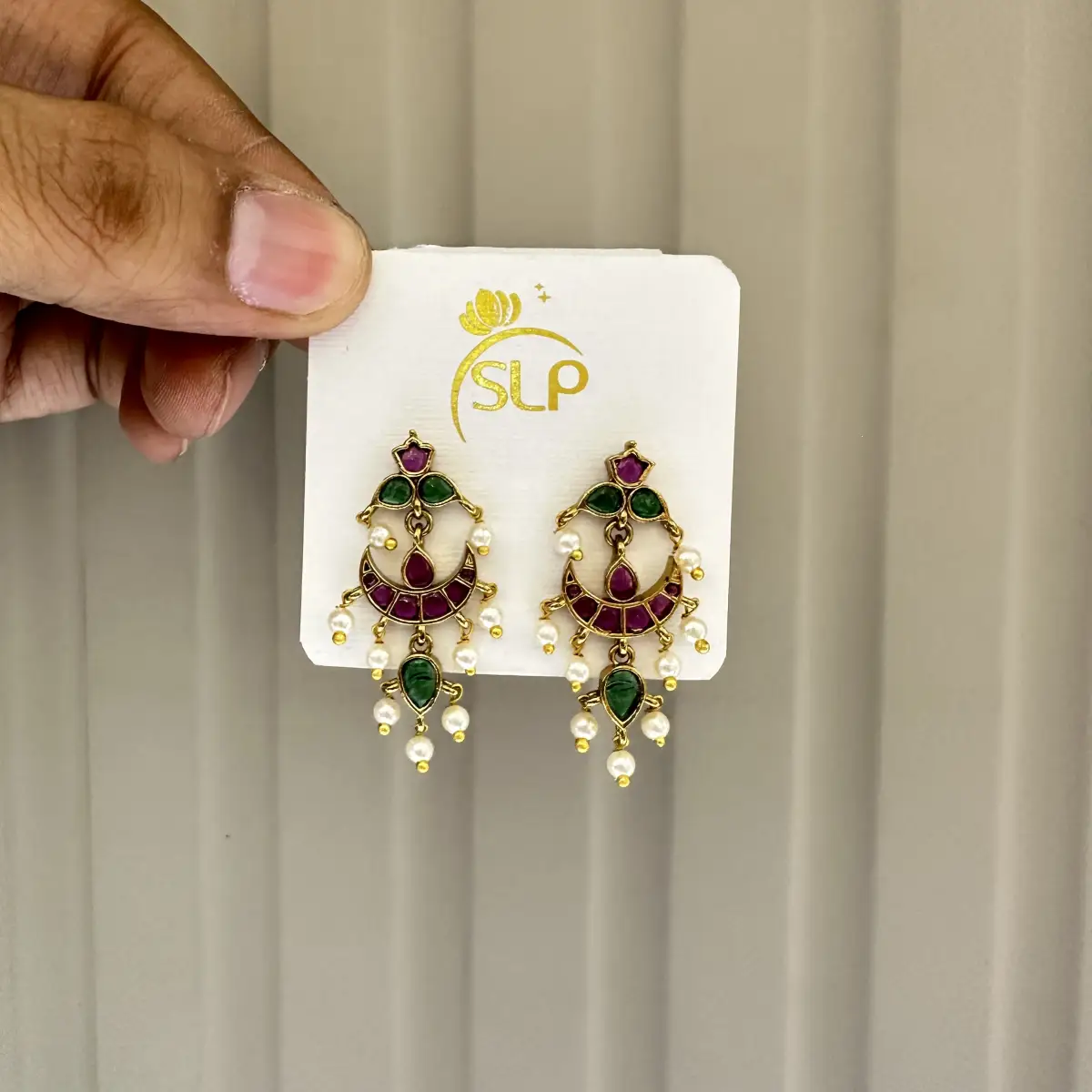 MATT EARRINGS 82192