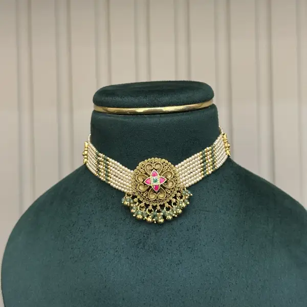 B BEADS CHOKER 81577