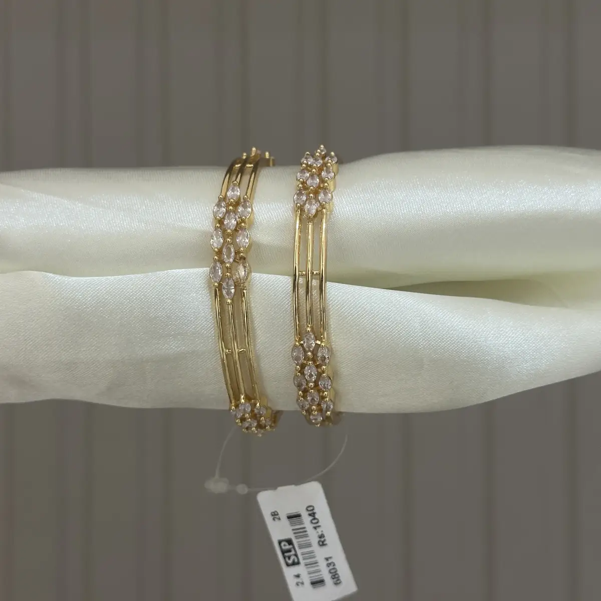 CZ BANGLES B00011