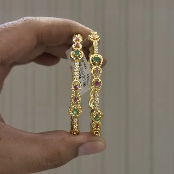 CZ BANGLES B00012