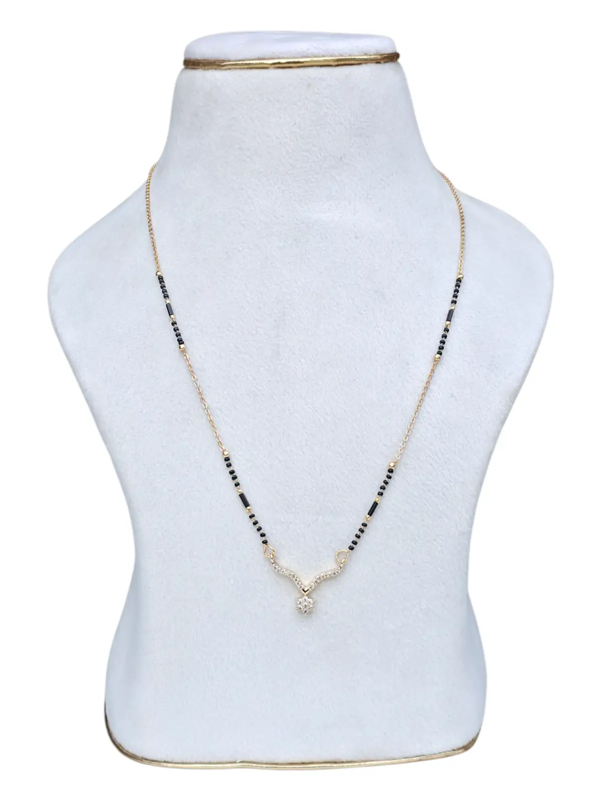BLACK BEADS  75611
