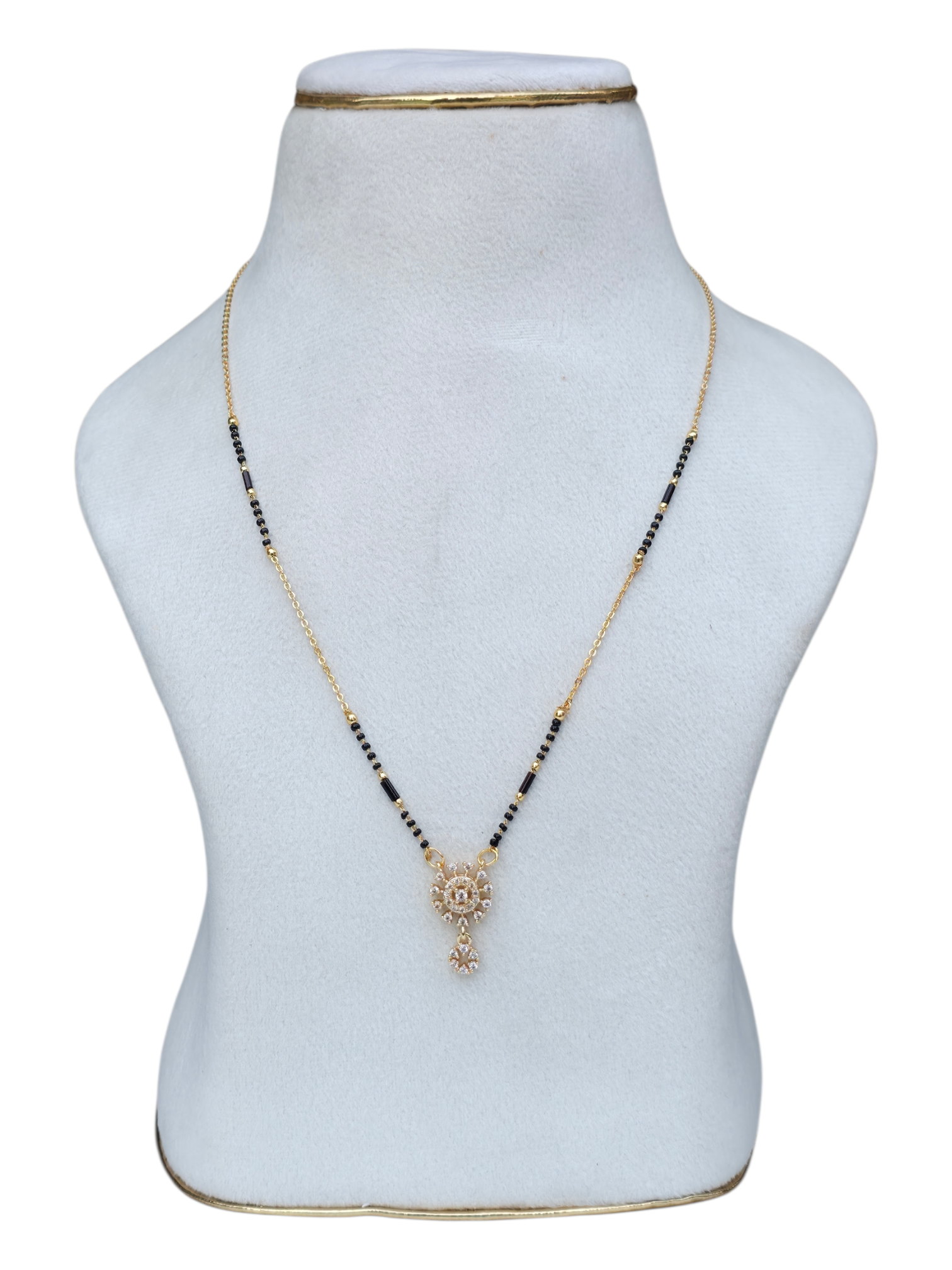 BLACK BEADS  75624
