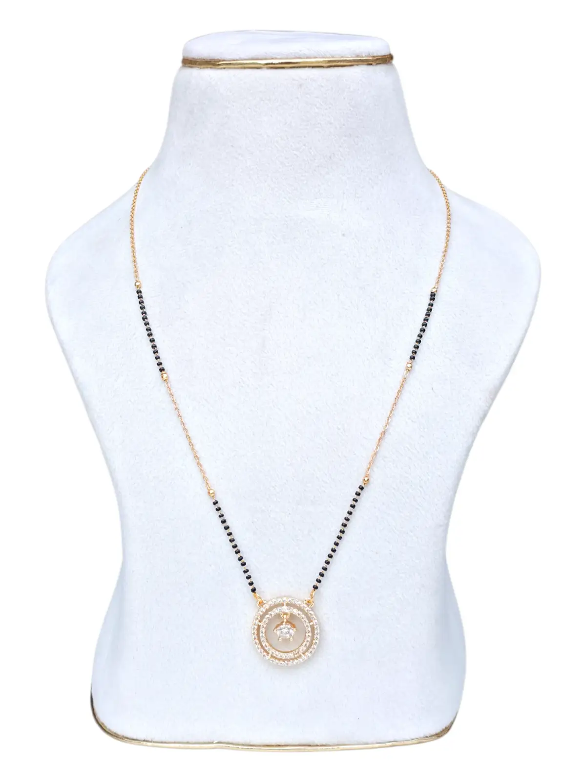 BLACK BEADS  75609