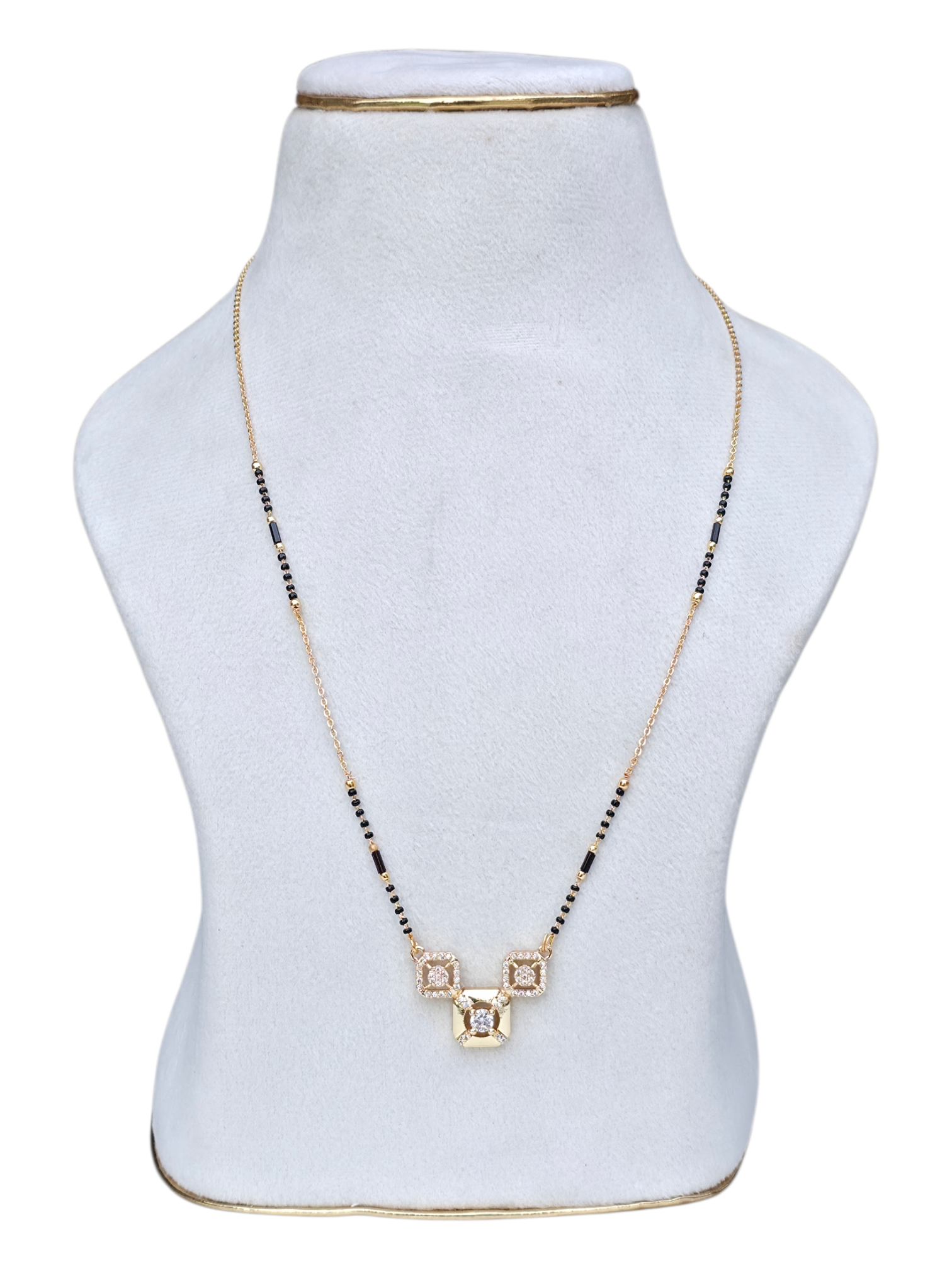 BLACK BEADS  75574