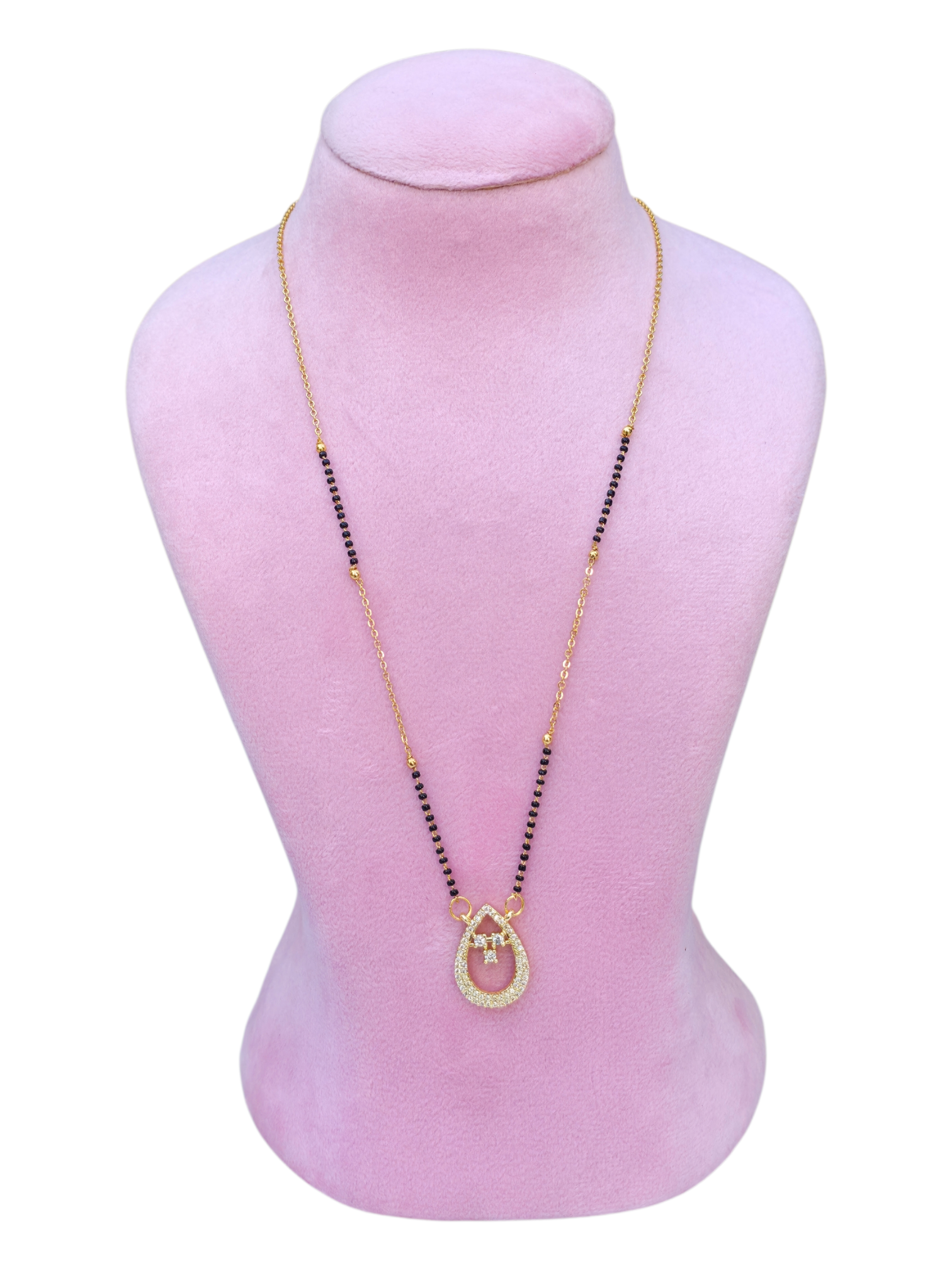 BLACK BEADS  75620