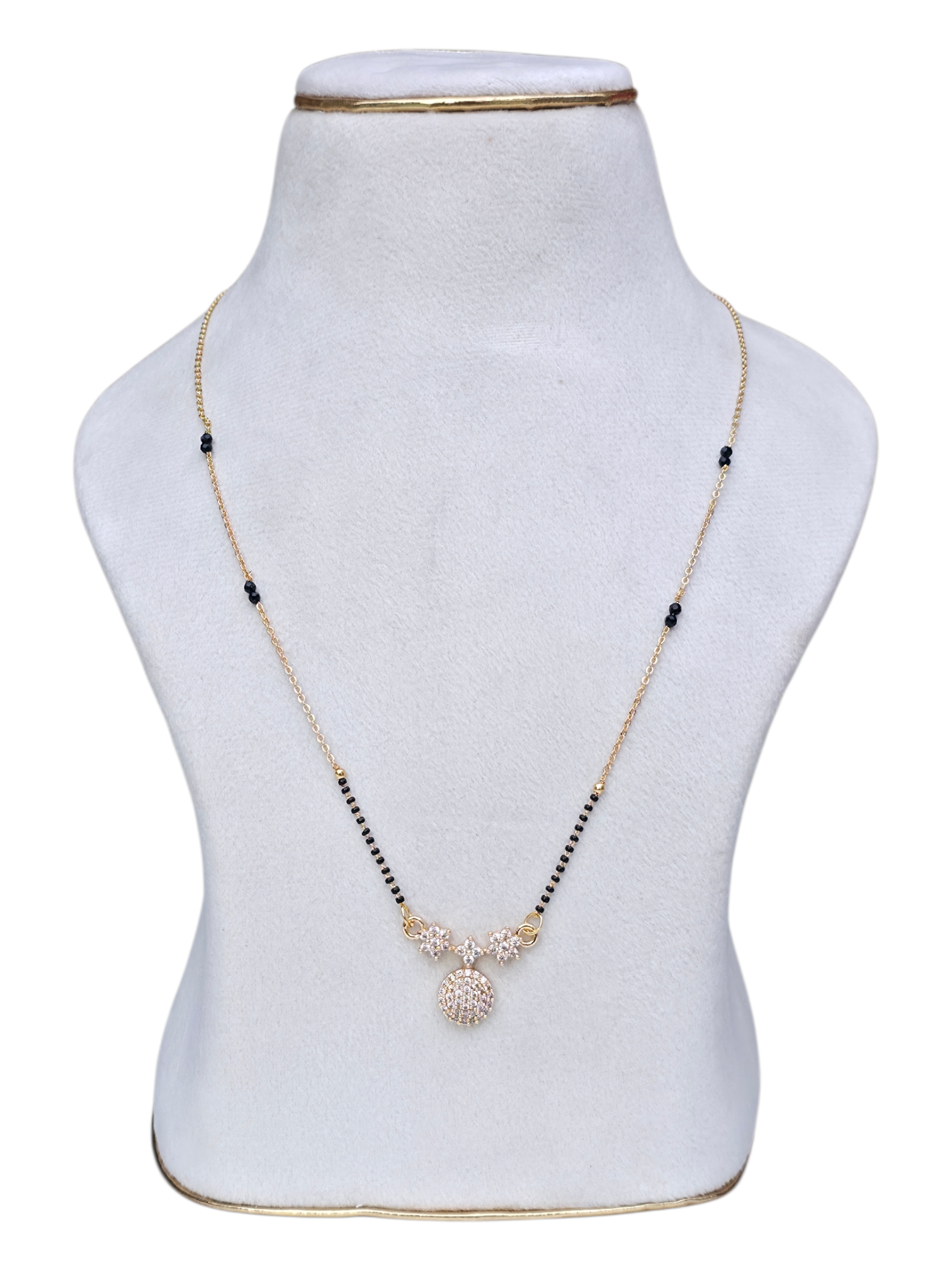 BLACK BEADS  75630