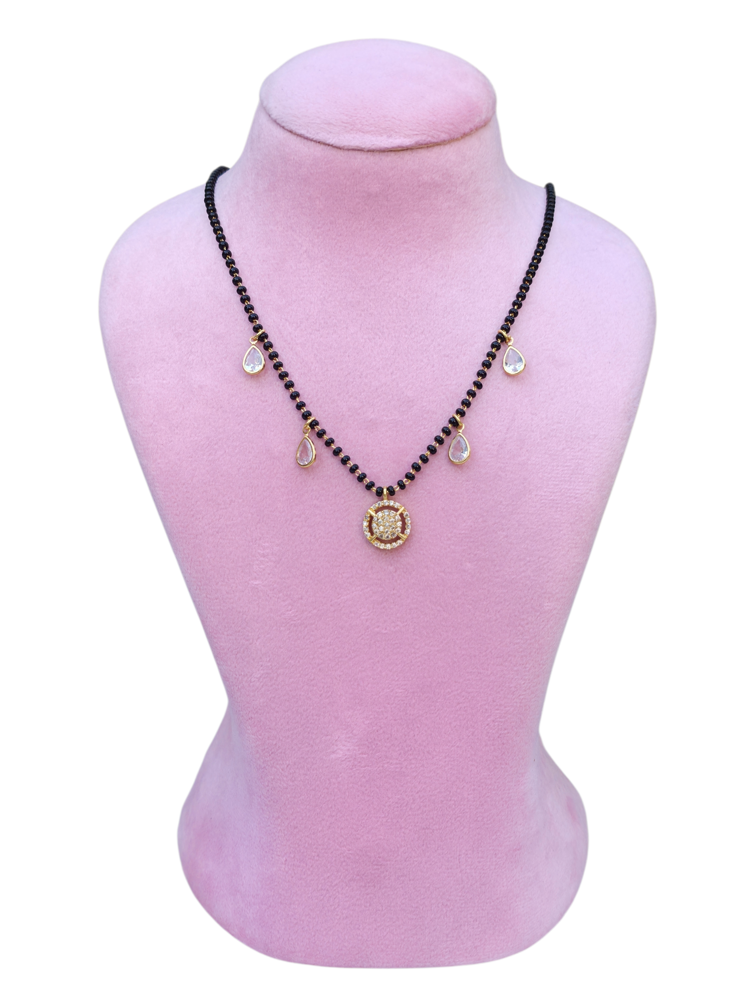 BLACK BEADS  75608